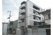 COMO HOUSE