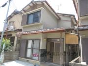 鳴滝藤ノ木町17-16貸家