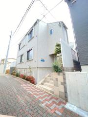 qups nakameguro