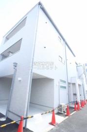 セ レ ス タ