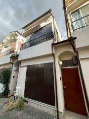 阪急今津線甲東園駅まで徒歩8分