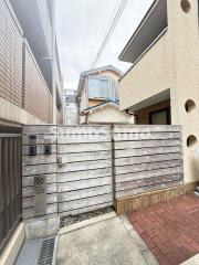 Y′s House RD-06