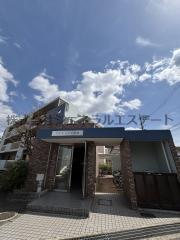 アデレード1番館