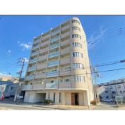 EL-Sia Umekita