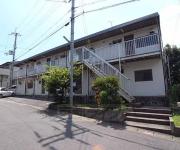 Y′s Village