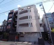 D′s AQUILA