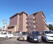 Grand E′terna 京大正門前