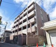 ヴァン・イースト