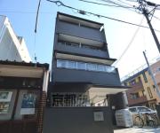 Gladvis御所西