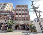 シルトクレーテ三条