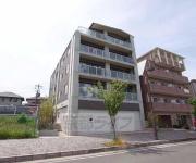Localite松井山手