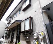 ELLE山内
