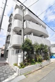 アルバ川名
