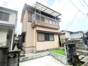 丘の上にある春のLa torta