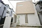 新宿7丁目戸建て