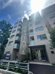 KOMABA WEST