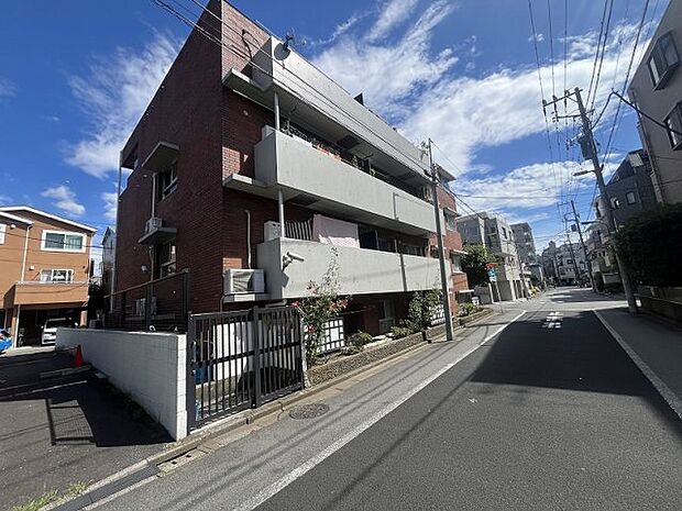                           ＪＲ京浜東北・根岸線 赤羽駅まで 徒歩8分
      