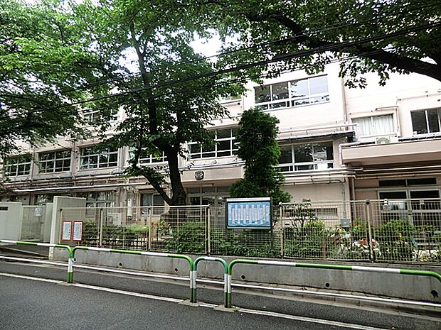 世田谷区立桜丘中学校　1440ｍ