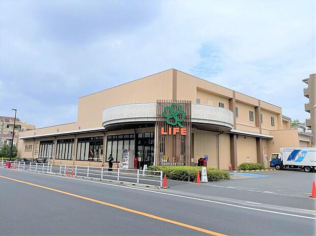 ライフ 上池台店　340ｍ