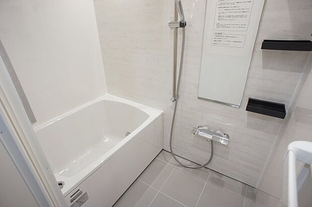 タカラスタンダードの浴室です。ホーローの為、汚れづらく保温性が高いです。