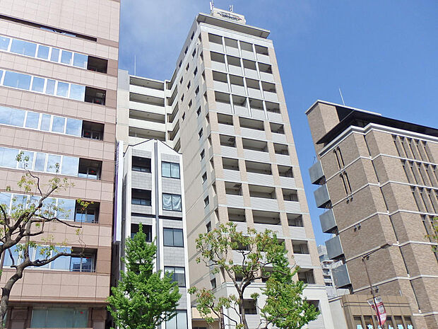 ロイヤル神戸三宮(1K) 3階の外観