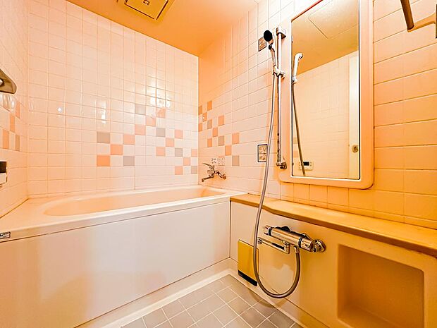 バスルームは、1日の疲れを取り、心身を癒すことができる場所。住まいの中のリラクゼーション空間です。室内（2024年3月7日）撮影