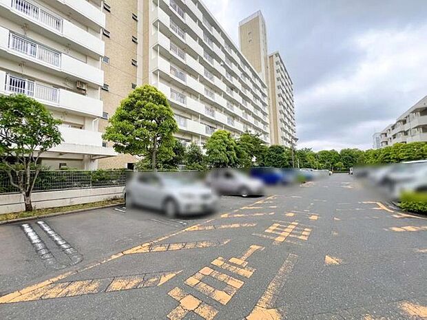 駐車場：月額7000円※敷金3ヵ月分