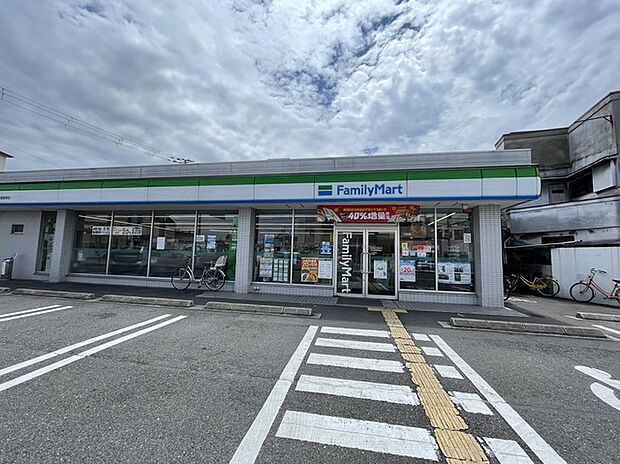 ファミリーマート東大阪菱屋東店