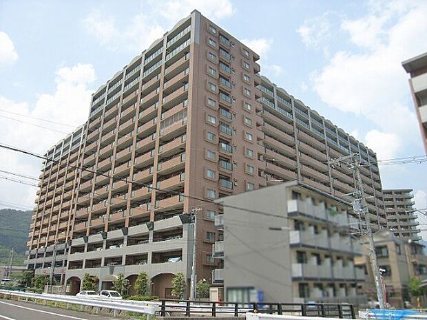 ロータリーマンション大津京パークワイツ(3LDK) 7階の外観