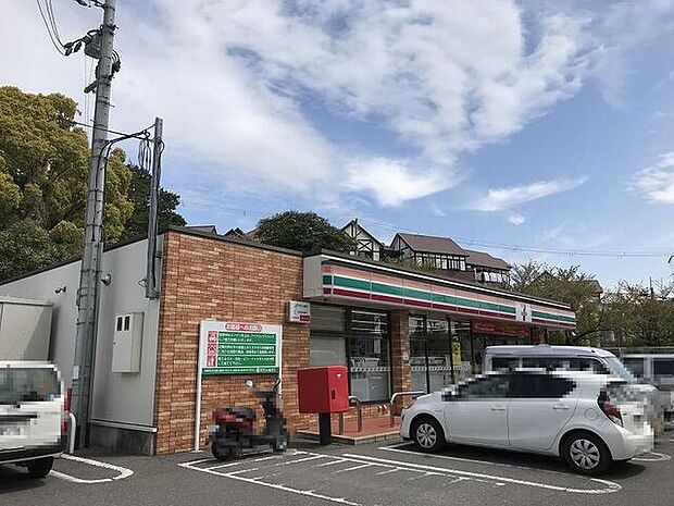 セブンイレブン　吹田新芦屋上