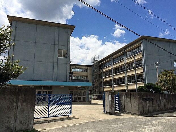 交野市立第四中学校