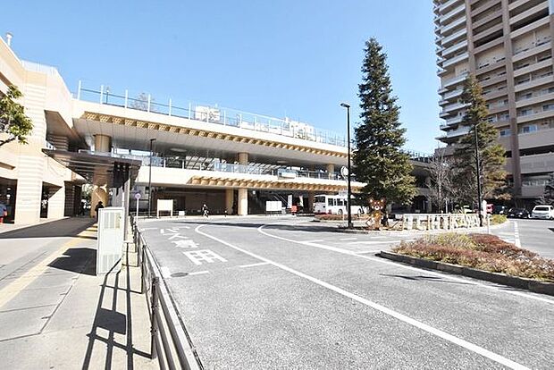 市川駅(JR 総武本線) 徒歩5分。 400m