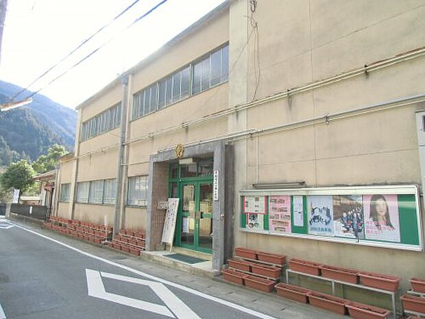【小学校】京都市立八瀬小学校まで1637ｍ