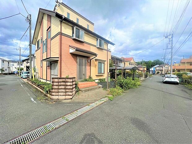 新しい生活をスタートさせたい時期に合わせて、住まい探しをお手伝いいたします。