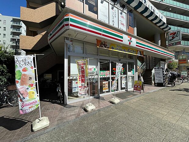 セブンイレブン日野高幡不動駅前店まで約635m