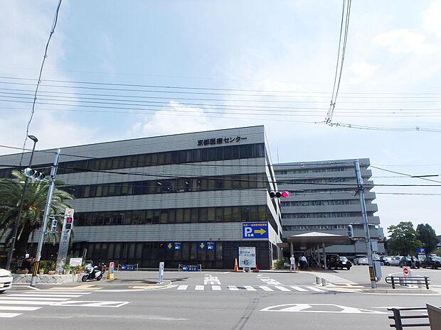 独立行政法人国立病院機構京都医療センター　約１１００m（徒歩約１４分）