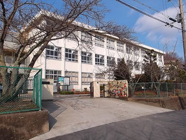 奈良市立あやめ池小学校