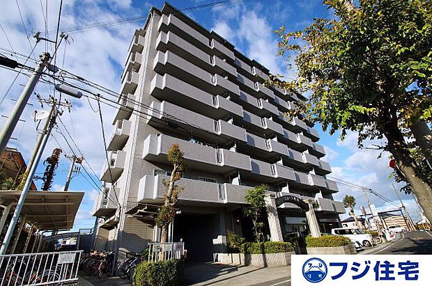 南海尾崎駅まで徒歩3分・スーパーが近隣に複数あり生活便利です・8階最上階・全洋室のゆったり2LDK