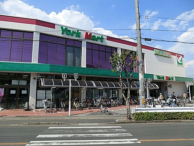 ヨークマート芝前川店（330m）