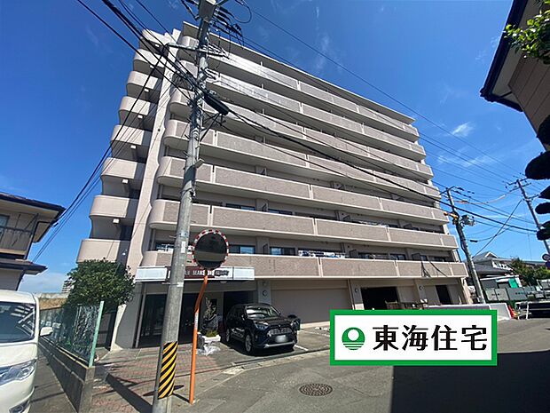 福田町駅徒歩15分の立地。雄大に流れる七北田川沿いのリバーサイドマンションです。