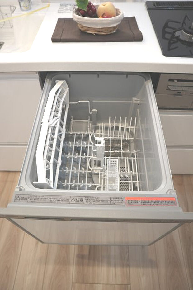 人気の食器洗い乾燥機付きのシステムキッチンです