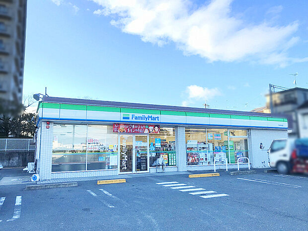 ファミリーマート 千本赤池店