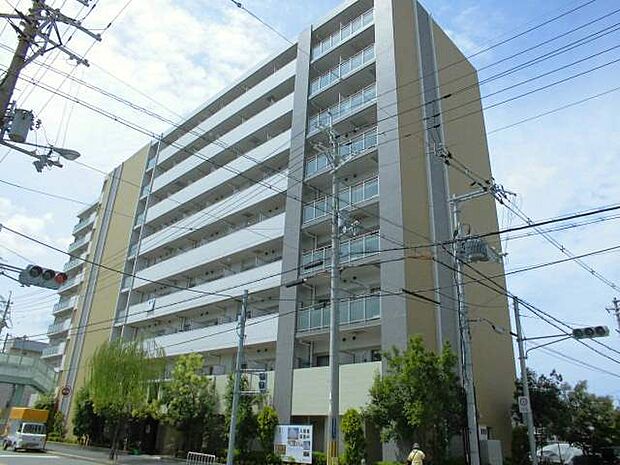 ロイヤルシャトー高井田(3LDK) 7階の外観