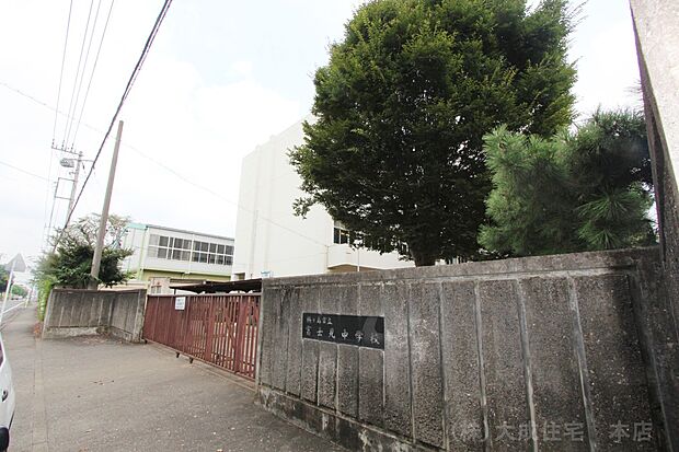 周辺環境:中学校 1500m 鶴ヶ島市立富士見中学校 徒歩19分　冷暖房完備です！ 
