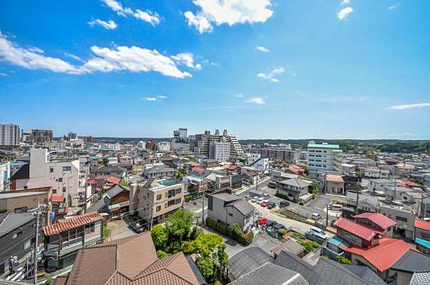 8階からの眺望は飯能市街地を見渡せます。