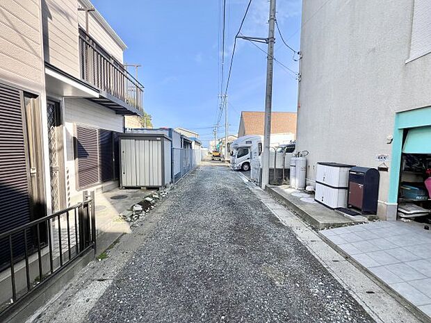 前面道路になります