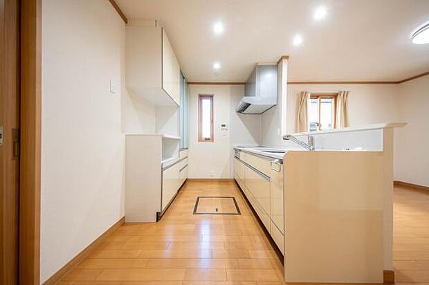■キッチン(2)／広々とした調理スペース
