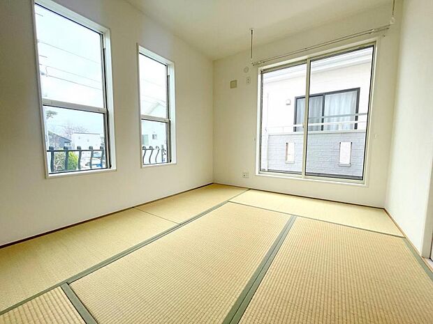 ■1部屋あると嬉しい和室！2階6帖和室です！