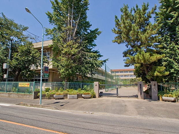 大砂土小学校　徒歩7分