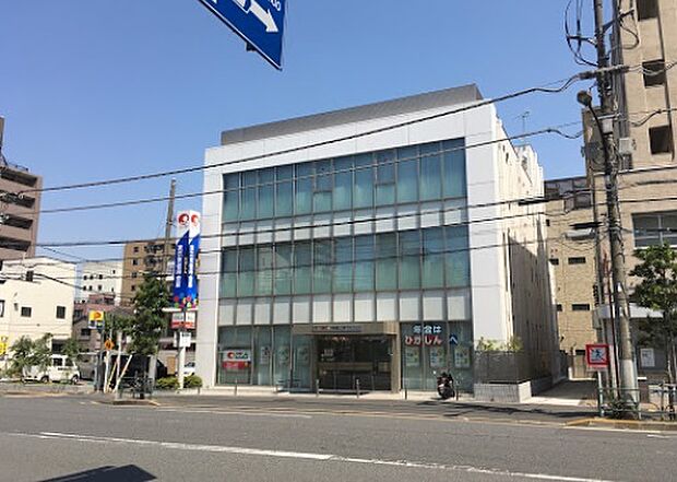 東京東信用金庫江東中央支店・・・徒歩１分